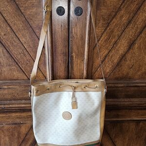 Gucci Vintage 80's Tan and Cream Shoulder/Bucket Bag